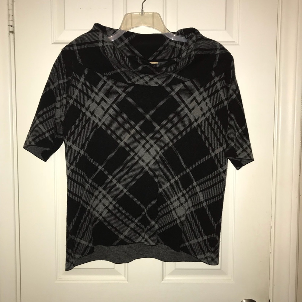 Jones New York Black Short Sleeved Sweater. 0X